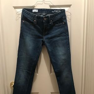 Gap Skinny/Straight Jeans - Size 26 S